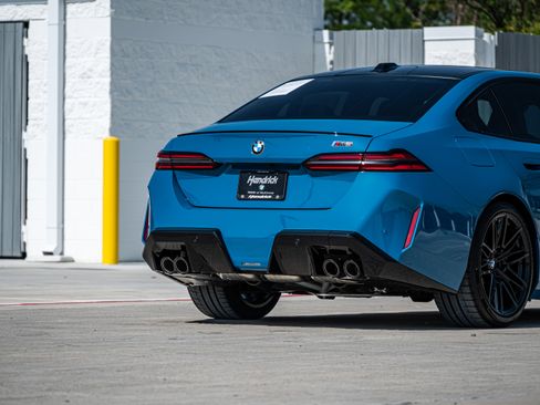 New 2027 BMW M5 w/ Executive Package AWD/4WD image 36