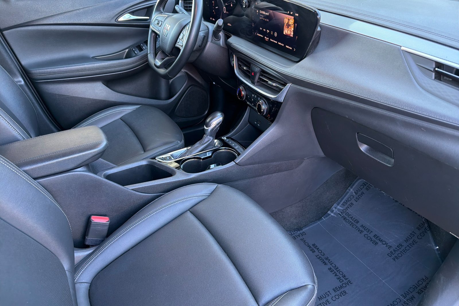 Used 2024 Buick Encore GX Sport Touring AWD/4WD image 13