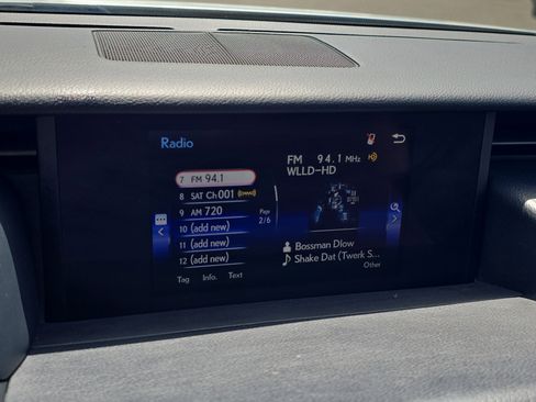 Used 2018 Lexus IS 300 image 23