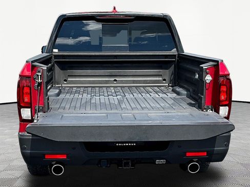 Used 2025 Honda Ridgeline Black Edition image 7