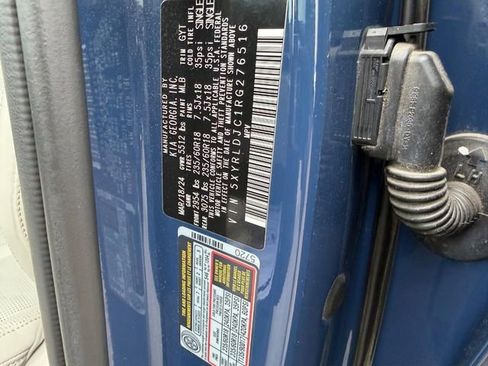 Certified 2024 Kia Sorento S w/ Panoramic Sunroof Package image 21