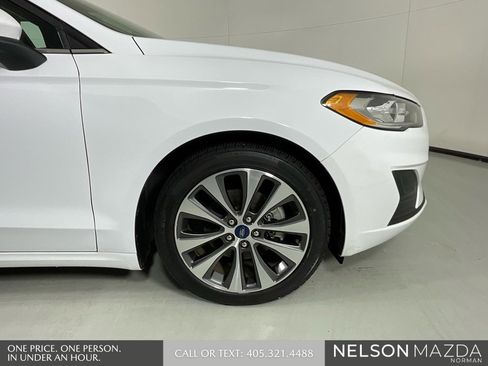 Used 2019 Ford Fusion SE image 10