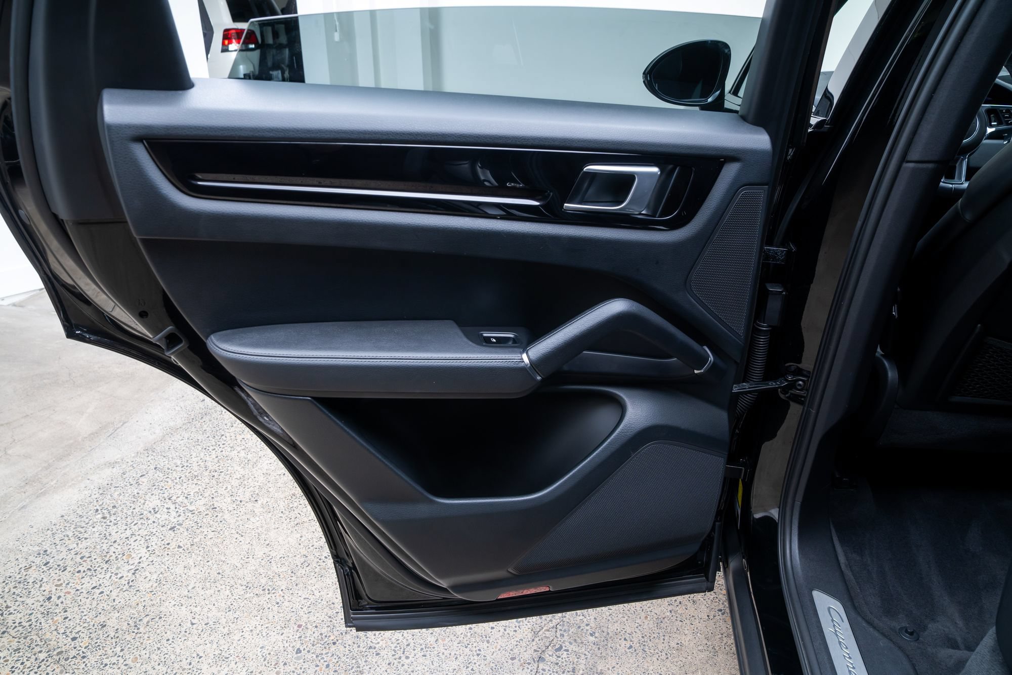 Used 2019 Porsche Cayenne AWD/4WD image 20