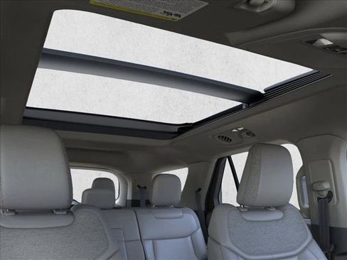 New 2025 Ford Explorer Active w/ Active Comfort Package image 22