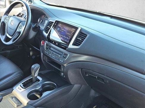 Used 2019 Honda Ridgeline RTL-T image 21