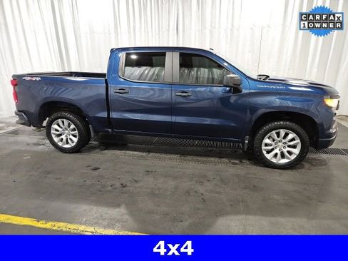 Used 2023 Chevrolet Silverado 1500 Custom image 2