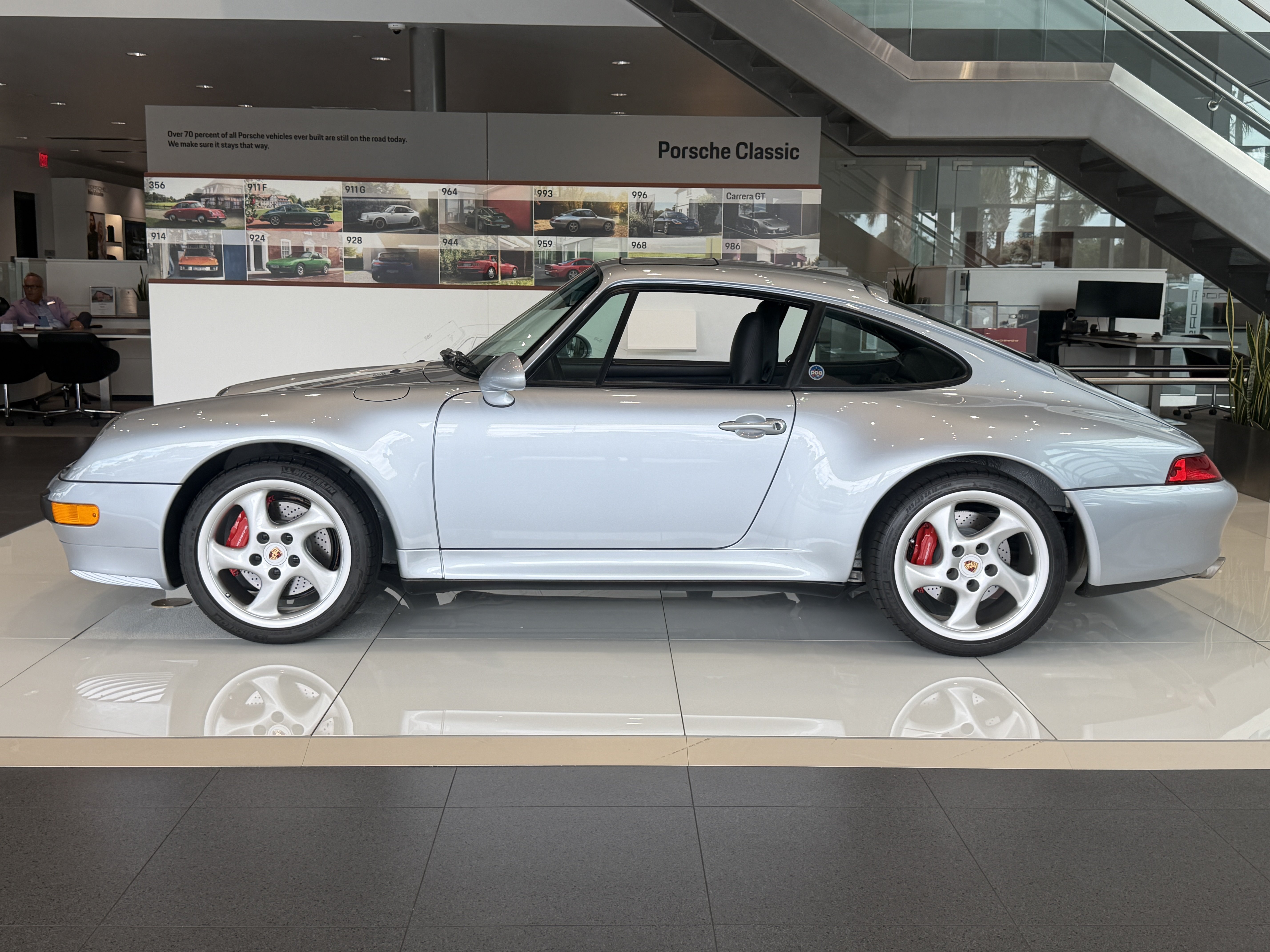 Used 1996 Porsche 911 Carrera 4S AWD/4WD image 2