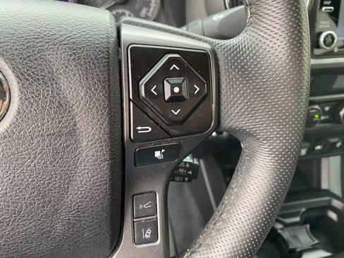 Used 2022 Toyota Tacoma TRD Sport image 26