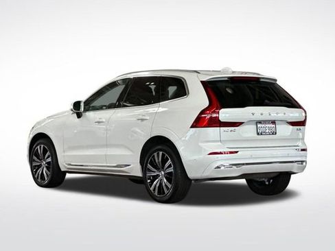 Used 2023 Volvo XC60 B5 Plus AWD/4WD image 7
