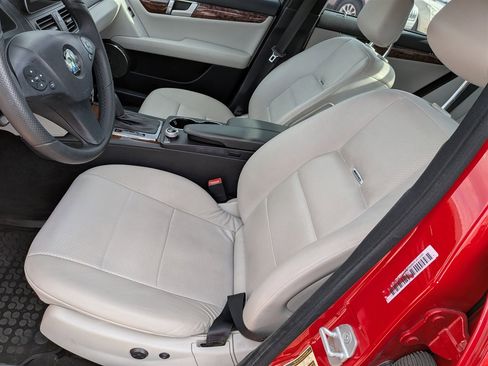 Used 2011 Mercedes-Benz C 350 Sport image 14