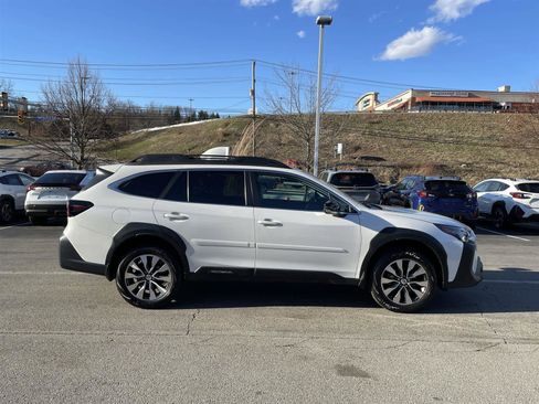 Certified 2023 Subaru Outback Limited image 6