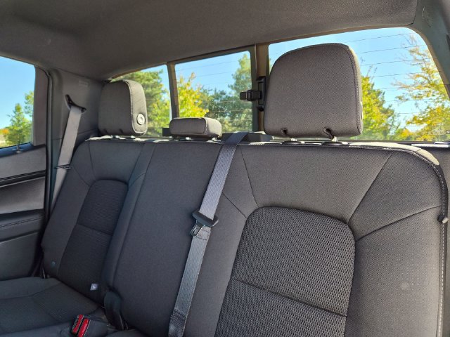 Used 2024 Chevrolet Colorado LT w/ LT Convenience Package II AWD/4WD image 31