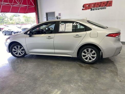 Used 2026 Toyota Corolla LE image 6