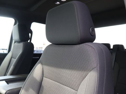 Used 2022 Chevrolet Silverado 2500 LT w/ Convenience Package image 36