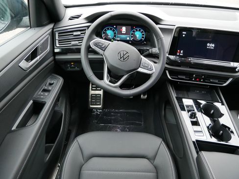 New 2026 Volkswagen Atlas Cross Sport SEL R-Line AWD/4WD image 7
