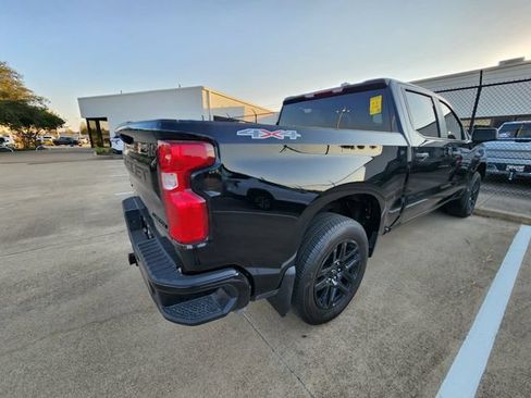Used 2025 Chevrolet Silverado 1500 Custom w/ LPO, Dark Essentials Package AWD/4WD image 6