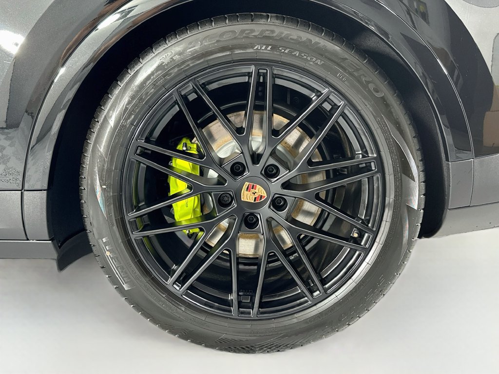 New 2026 Porsche Cayenne S AWD/4WD image 33