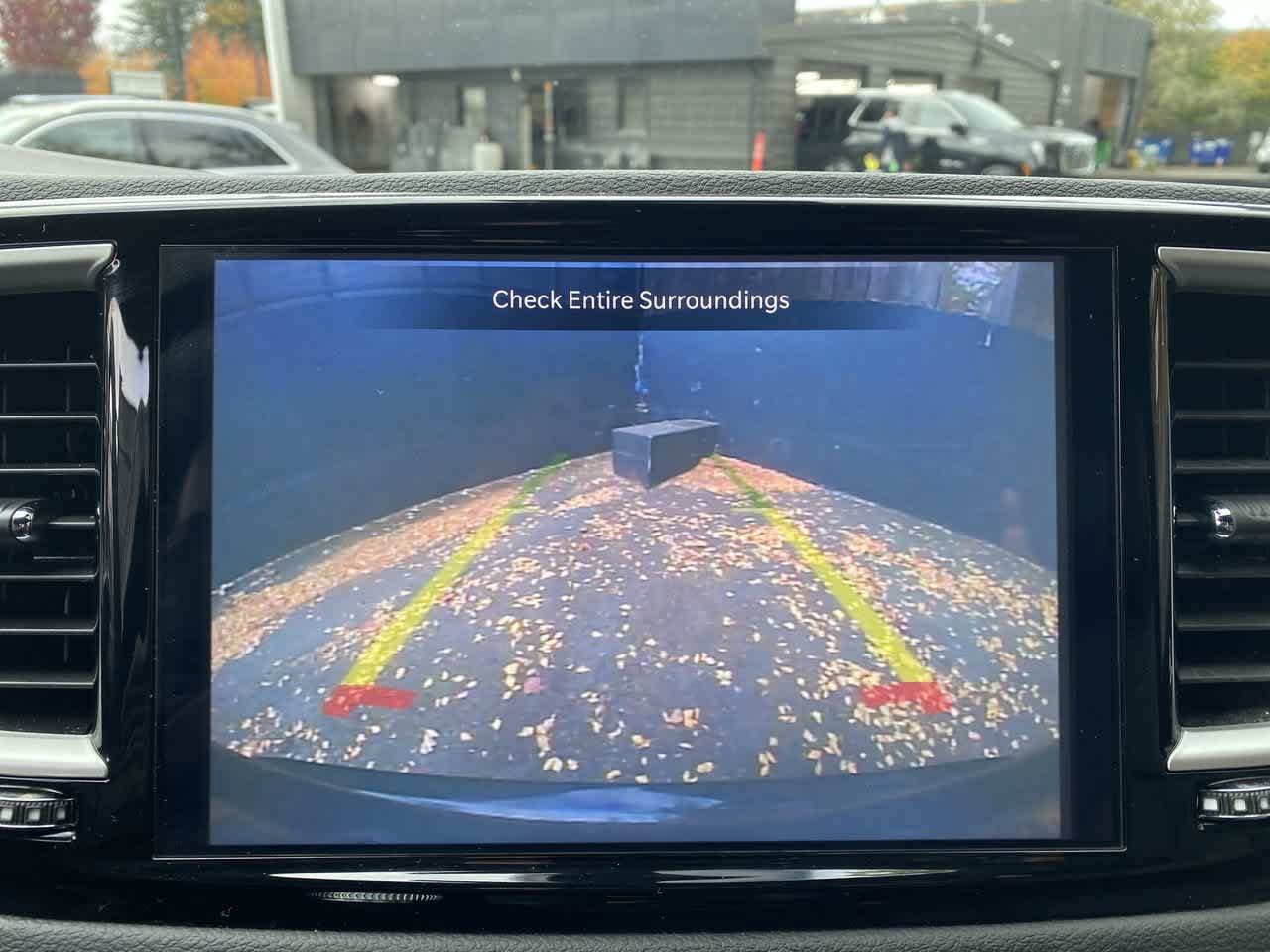 Used 2025 Chrysler Pacifica Select FWD image 24