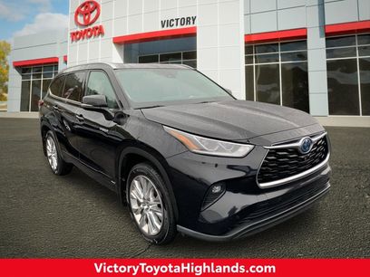 Used 2021 Toyota Highlander Limited