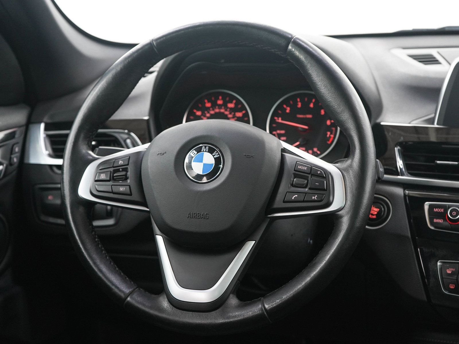 Used 2017 BMW X1 xDrive28i AWD/4WD image 17