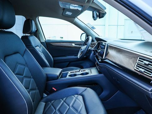 New 2026 Volkswagen Atlas SE image 27