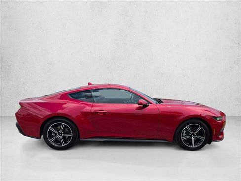 Used 2024 Ford Mustang Coupe RWD image 4