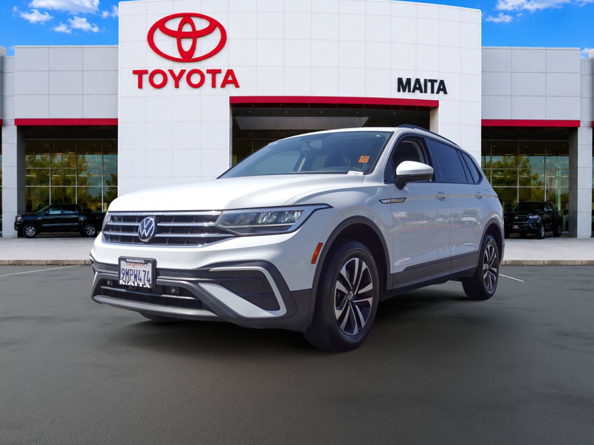 Used 2022 Volkswagen Tiguan S FWD image 7