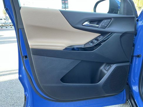 Used 2025 Chevrolet Equinox ACTIV w/ Safety and Technology Package image 22