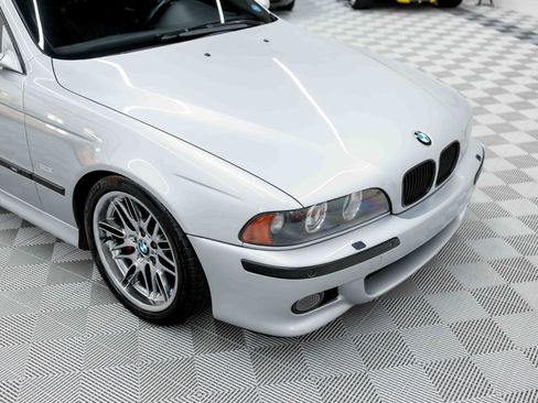 Used 2003 BMW M5 RWD image 16