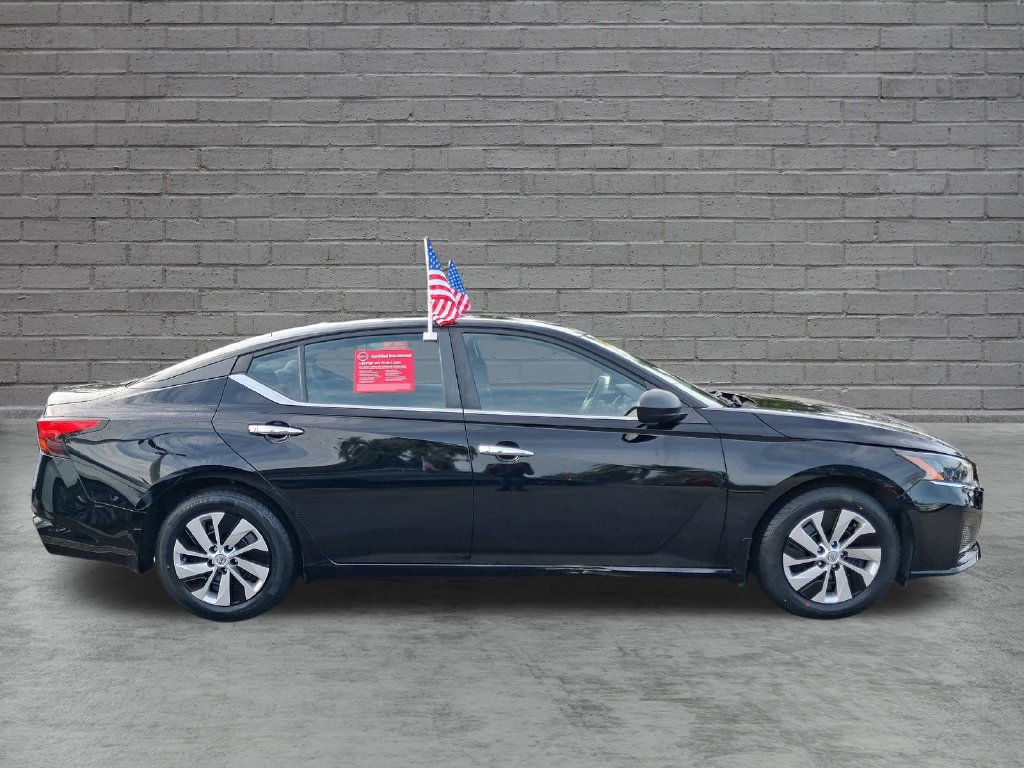 Certified 2024 Nissan Altima 2.5 S FWD image 13