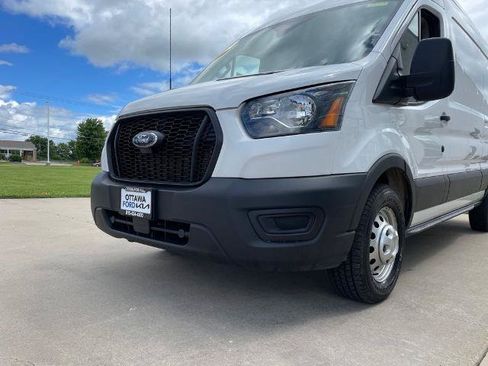 Certified 2024 Ford Transit 250 148 Medium Roof Extended AWD image 17