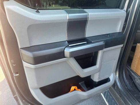 Used 2019 Ford F150 XLT w/ Equipment Group 302A Luxury AWD/4WD image 14