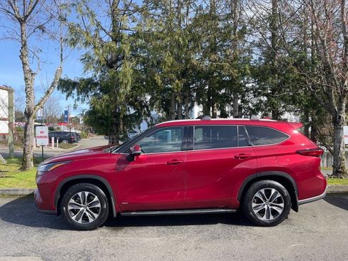 Used 2022 Toyota Highlander XLE image 8