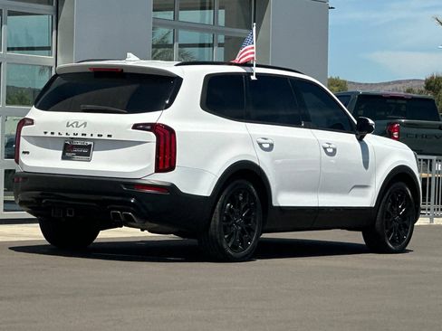 Used 2022 Kia Telluride SX w/ SX Prestige Package AWD/4WD image 4