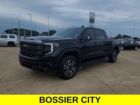 Certified 2024 GMC Sierra 1500 AT4 w/ Technology Package AWD/4WD image 4