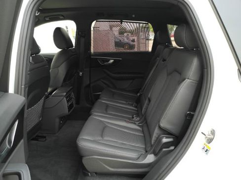 Used 2025 Audi Q7 3.0T Prestige w/ Prestige Package AWD/4WD image 21