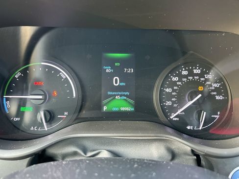 Used 2021 Toyota Sienna LE FWD image 22