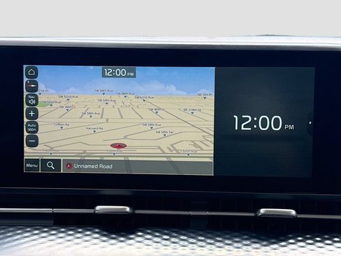 Used 2022 Kia Carnival SX Prestige FWD image 14