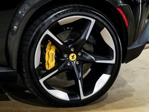 Used 2025 Ferrari Purosangue image 28