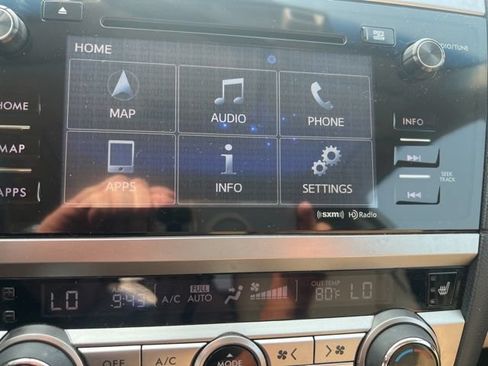 Used 2017 Subaru Outback 2.5i Limited AWD/4WD image 9