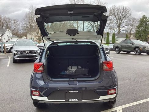 New 2026 Hyundai Venue SEL FWD image 11