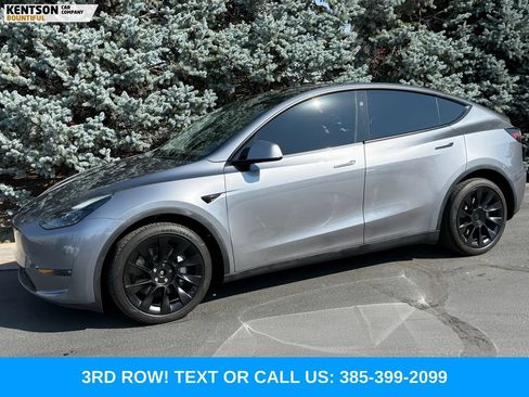 Used 2024 Tesla Model Y Long Range AWD/4WD image 1