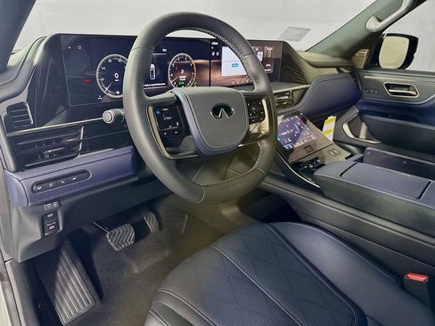 New 2026 INFINITI QX80 4WD image 11