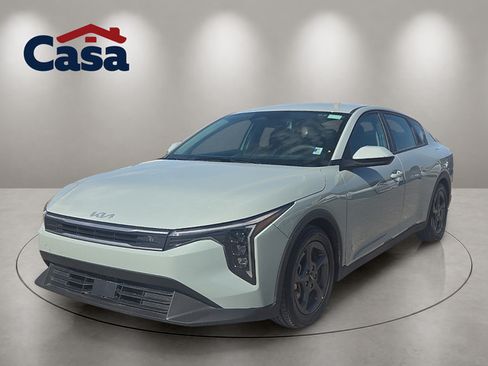 Used 2025 Kia K4 FWD image 1