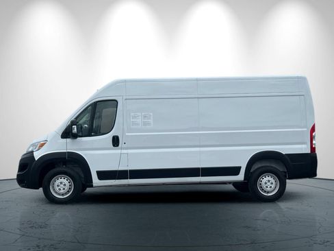 Used 2026 RAM ProMaster 2500 w/ Convenience Group FWD image 7