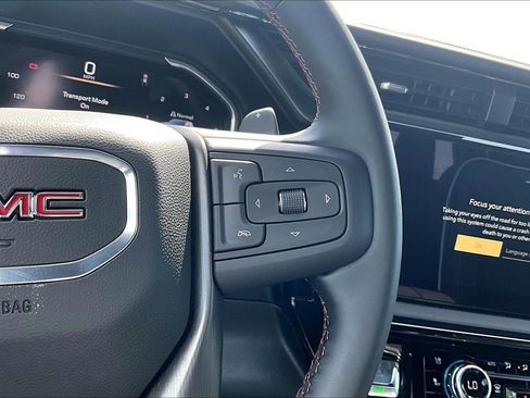 Used 2026 GMC Sierra 1500 AT4X w/ LPO, Black Badging Package AWD/4WD image 20