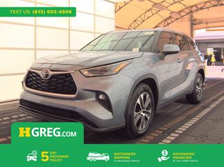 Used 2022 Toyota Highlander XLE FWD video 1