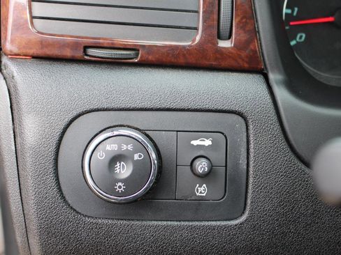 Used 2011 Chevrolet Impala LT w/ Luxury Edition Package image 19