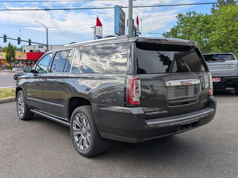 Used 2016 GMC Yukon XL Denali w/ Open Road Package AWD/4WD image 5