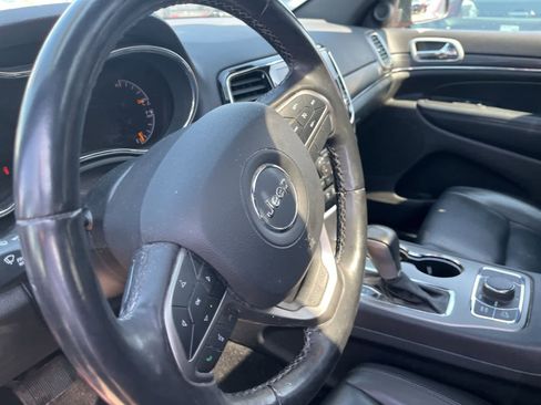 Used 2019 Jeep Grand Cherokee Limited image 27